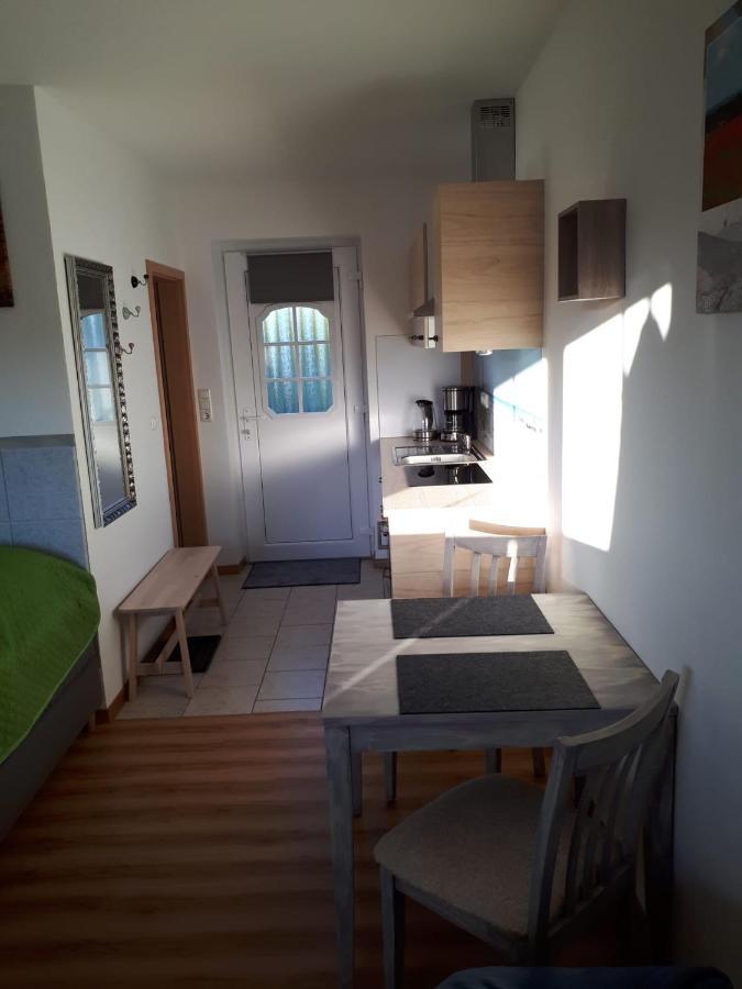 Ferienwohnungen Ruegen-Glueck Lohme Bagian luar foto