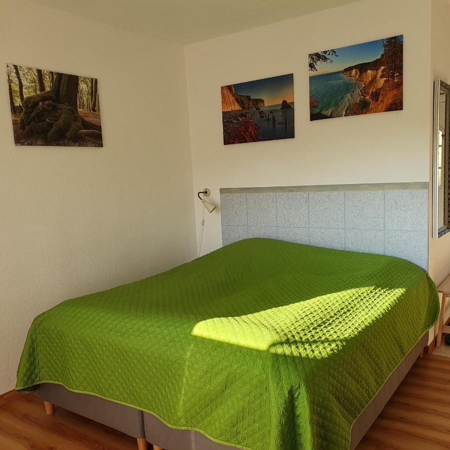 Ferienwohnungen Ruegen-Glueck Lohme Bagian luar foto